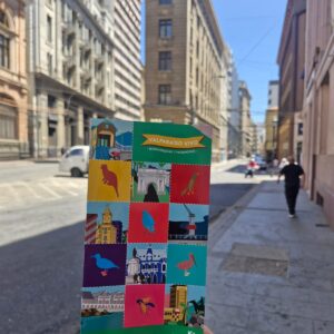 Bitácora Desplegable "Valparaíso Vivo: Biodiversidad y Patrimonio" + 48 Stickers